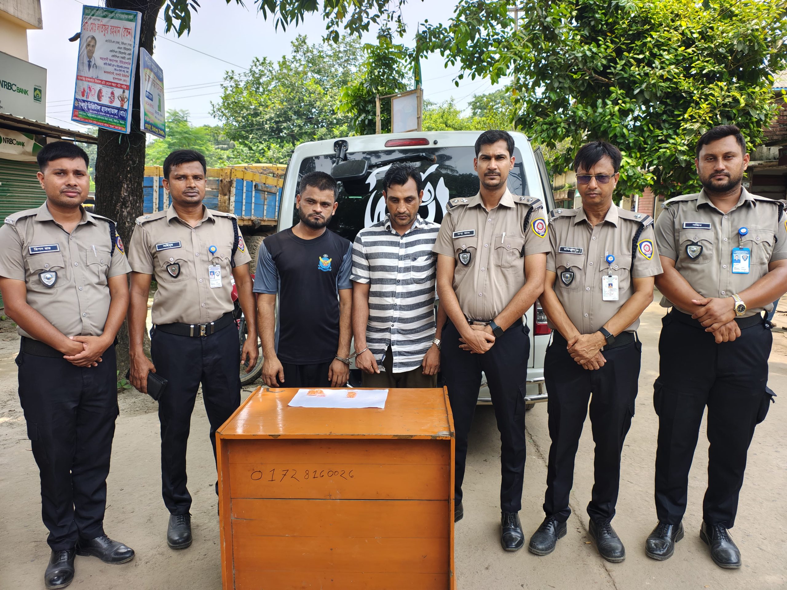 অভিযানে ৫০০ পিস ইয়াবাসহ আটক ৩